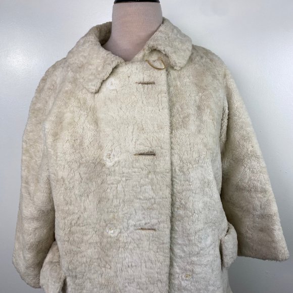 Vintage Ivory Faux Fur Coat Bagdad Styled by Sportowne Fabric by LaFrance - Picture 2 of 16